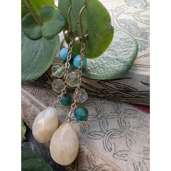 Vintage Chalcedony Green Stone Dangle Earrings - Picture 7 of 10